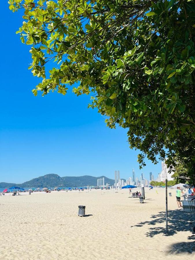 Avenida Atlantica, Beira Mar, Pe Na Areia Daire Balneario Camboriu Dış mekan fotoğraf